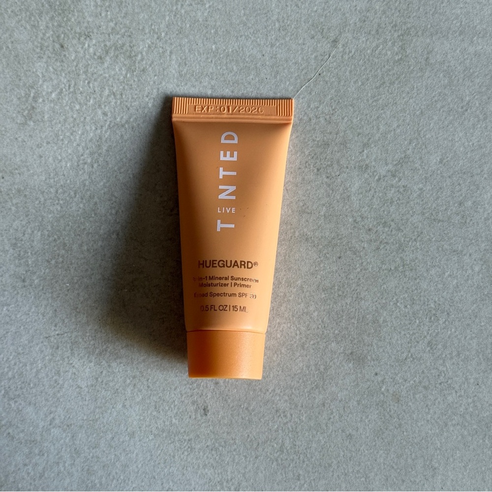 Live Tinted Hueguard 3-in-1 Mineral Sunscreen SPF 30